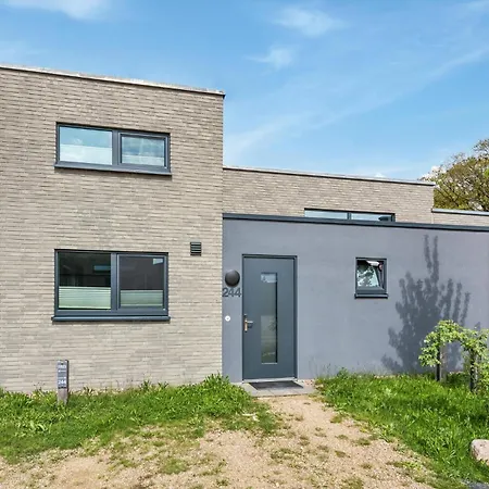 Holiday home Lovely In Lembruch-duemmer With Wifi *